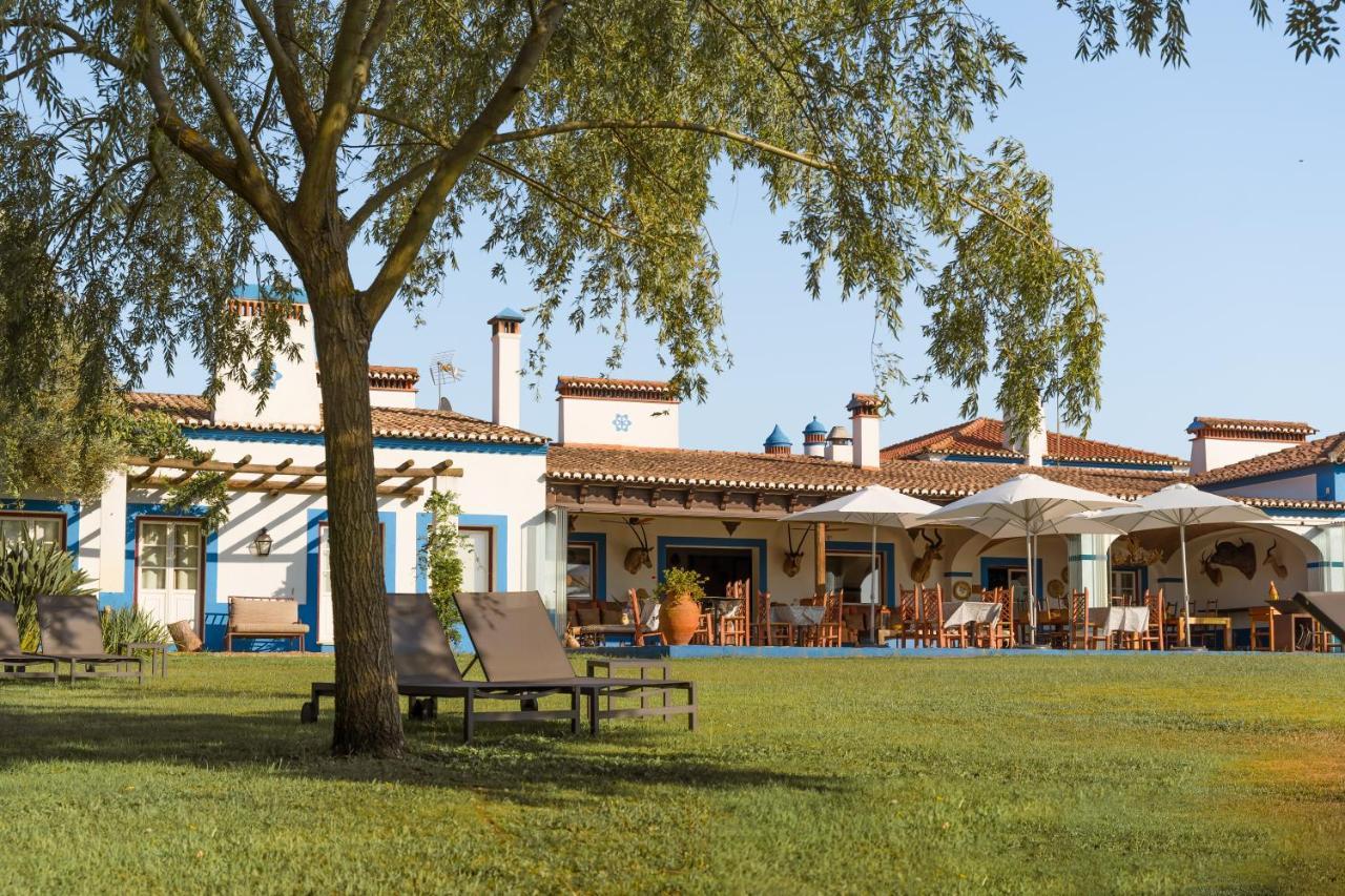 Vale Do Manantio Hotell Moura Exteriör bild